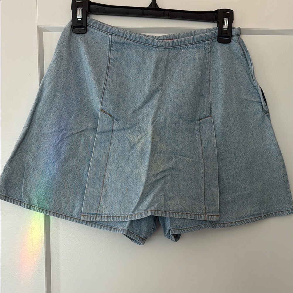 Vintage Blue Denim Skort with Feminine Silhouette